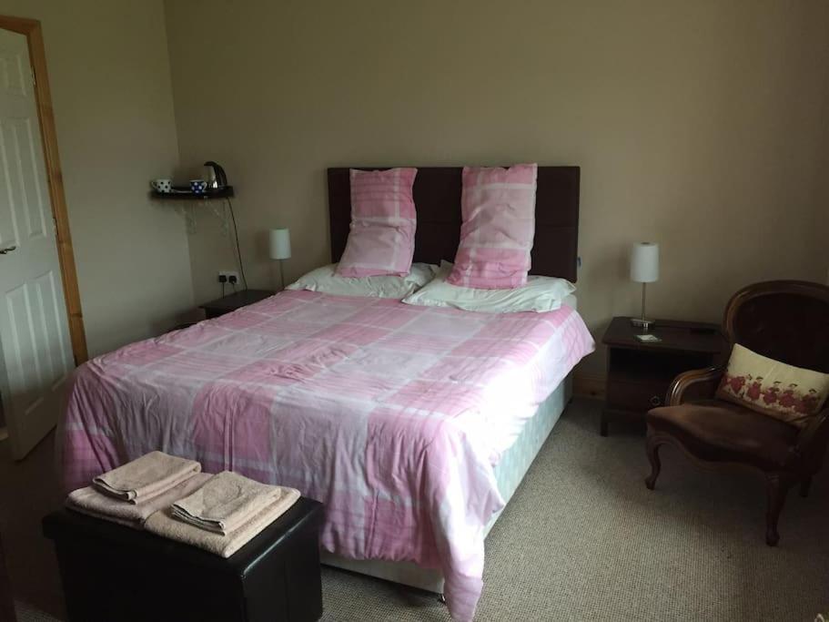 Corranny Fermanagh Lakeside Self Catering מראה חיצוני תמונה